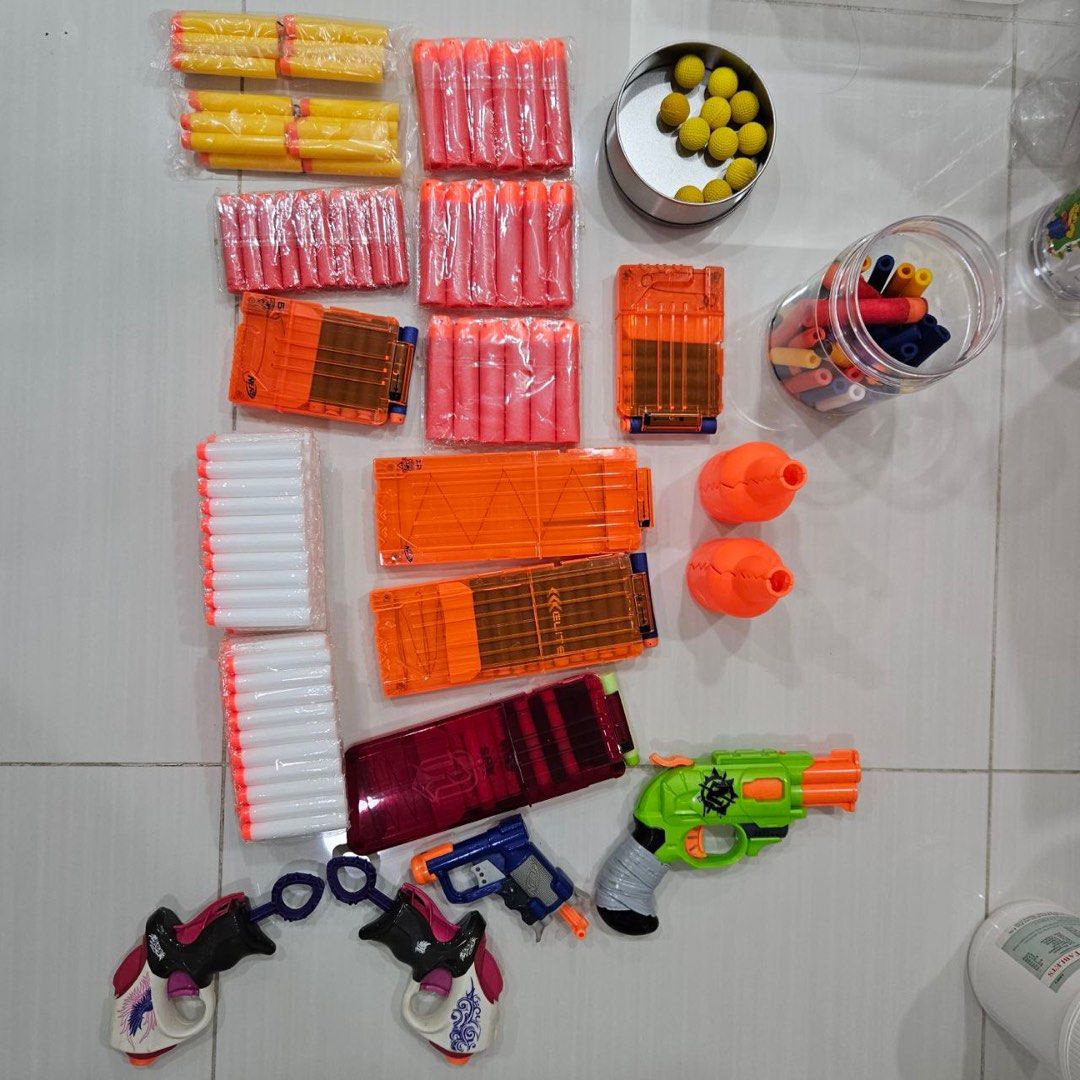 Nerf Bundle (Category: Action & Battle Toys) located in Singapore. Submitted by lollolipopp (Listing ID 1372634965, Image 2). Description: Bought a few years ago, letting it go as a bundle or individually. Quote your own price. Self pick up/arrange your own pick up @82b circuit road, nearest mrt Macpherson.