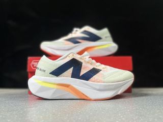 (Category: ) located in . Submitted by outsole_my (Listing ID 1372558262, Image 1). Description: .