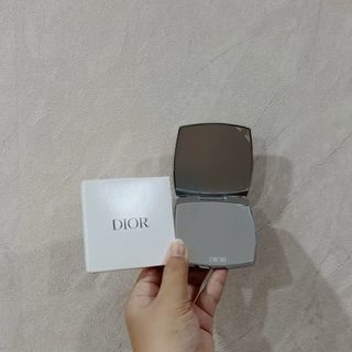 (Kategori: ) berada di . Dikirim oleh salemakeuphighend (ID iklan 1372550322, Gambar 1). Deskripsi: .
