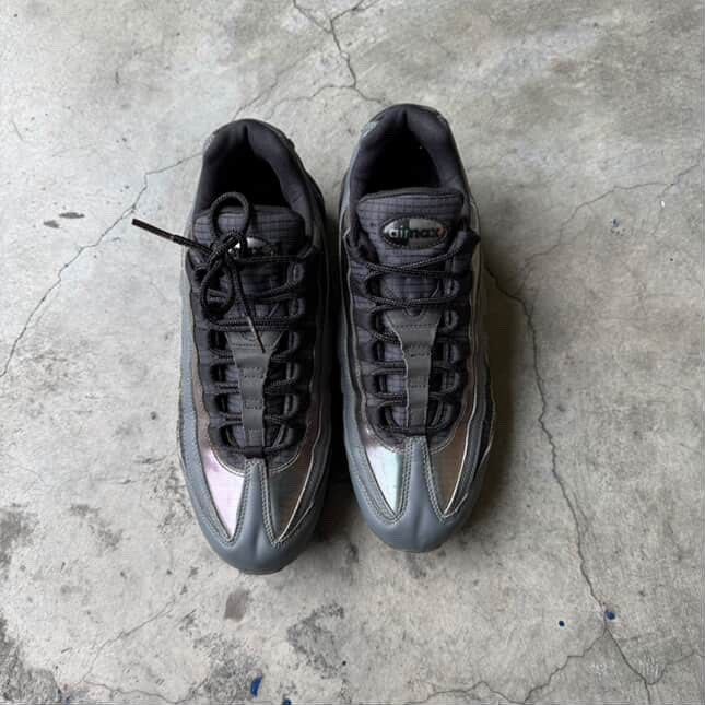 Nike Airmax 95 LVL 8 Ember Glow (Category: Sneakers) located in Makati City. Submitted by kinglanonte (Listing ID 1372618046, Image 2). Description: Size US 9/43cm No issue / fresh as F color rate 10/10.