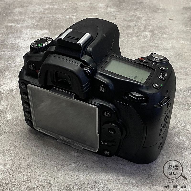 由 change12336 (刊登 ID 1372652387，圖片 2) 提交，位於 台北市 (Taipei) 的 『澄橘』Nikon D90 Body 機身 快門9XXX《二手 無盒 相機租借》A76787 (類別：相機)，說明：本商品提供租借服務 押金即售價10000元以下商品 (租金250/天)，10000元-20000元商品 (租金400元/天) 20000元以上商品 (租金500元/天)，30000元以上商品 (租金800元/天) ⚠ ⚠ 租借須登記資料需影印證件 ⚠ ⚠ 【歡迎同業長期配合】-1 Nikon D90 Body 機身 單眼相機 黑 店保7天 功能正常，快門數：9XXX次 88%新，機身殼有一處小顆傷或小掉漆，其他僅正常使用小細紋，請參閱賣場圖片 單相機+充電器+電池*2 本賣場商品因於店家同步銷售流通快，請於下標前先詢問是否有貨。 ( 下標後如需自取請參閱關於我中的店家資訊。) 下標後請於 3 天內完成交易，並將您的收件資料填寫於買賣留言板中。 ( 請留收件人