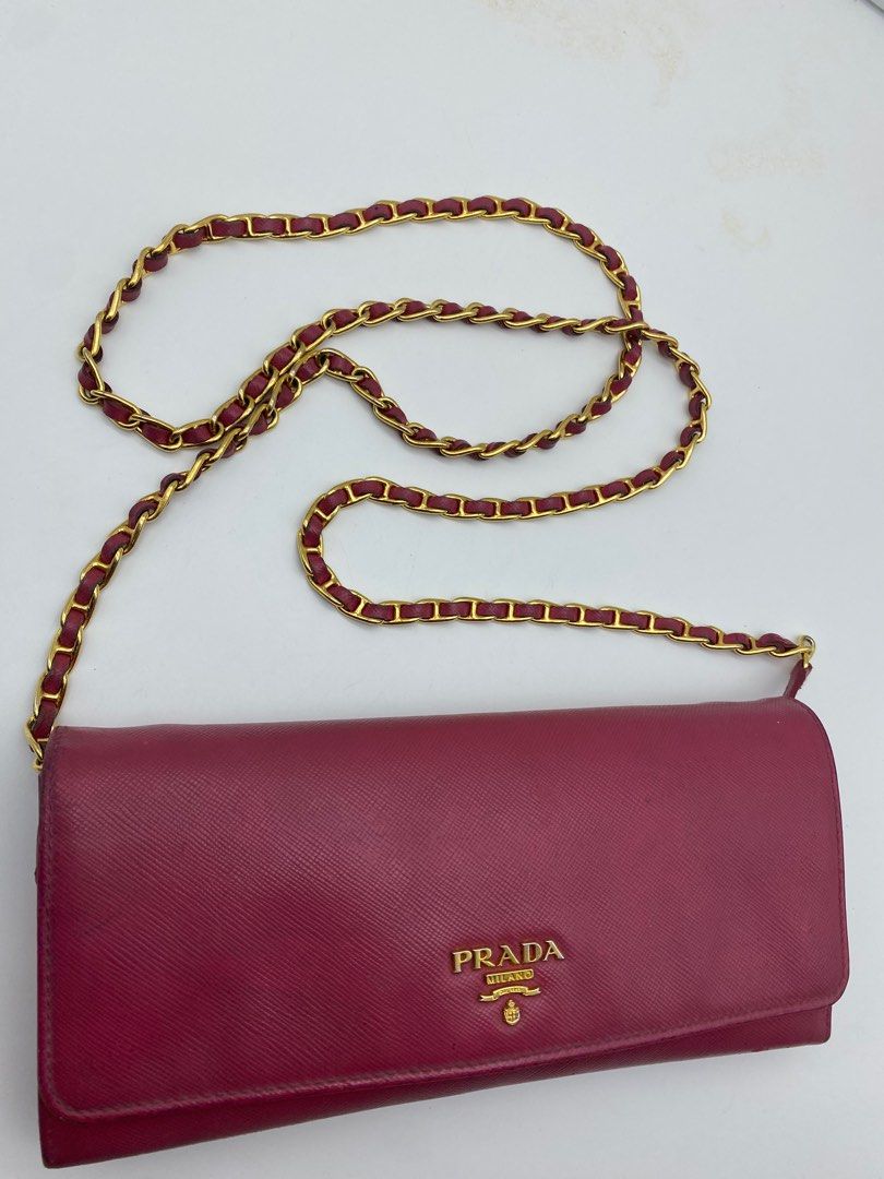 OR IG PRADA WOC (Category: Luxury Bags & Wallets) located in Bacolod City. Submitted by chuchaystuffs (Listing ID 1372607569, Image 1). Description: Sign of use only see pics for reference .