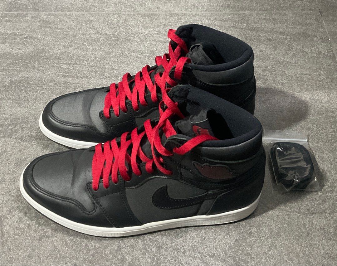 Original Jordan 1 High (Category: Sneakers) located in Cavite. Submitted by jembc (Listing ID 1372486987, Image 2). Description: Original Jordan 1 High Colorway: Black Satin Gym Red Size: US 11 Mens No box With original free lace Guaranteed original bought in Jordan Manila/Titan/Nike Park Access Slightly negotiable Can send more pictures for serious buyers Buyer will shoulder shipping fee Payment first basis.
