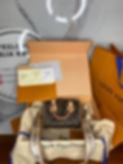 (Kategori: ) berada di . Dikirim oleh parfumprelovedkristin (ID iklan 1372553361, Gambar 1). Deskripsi: .