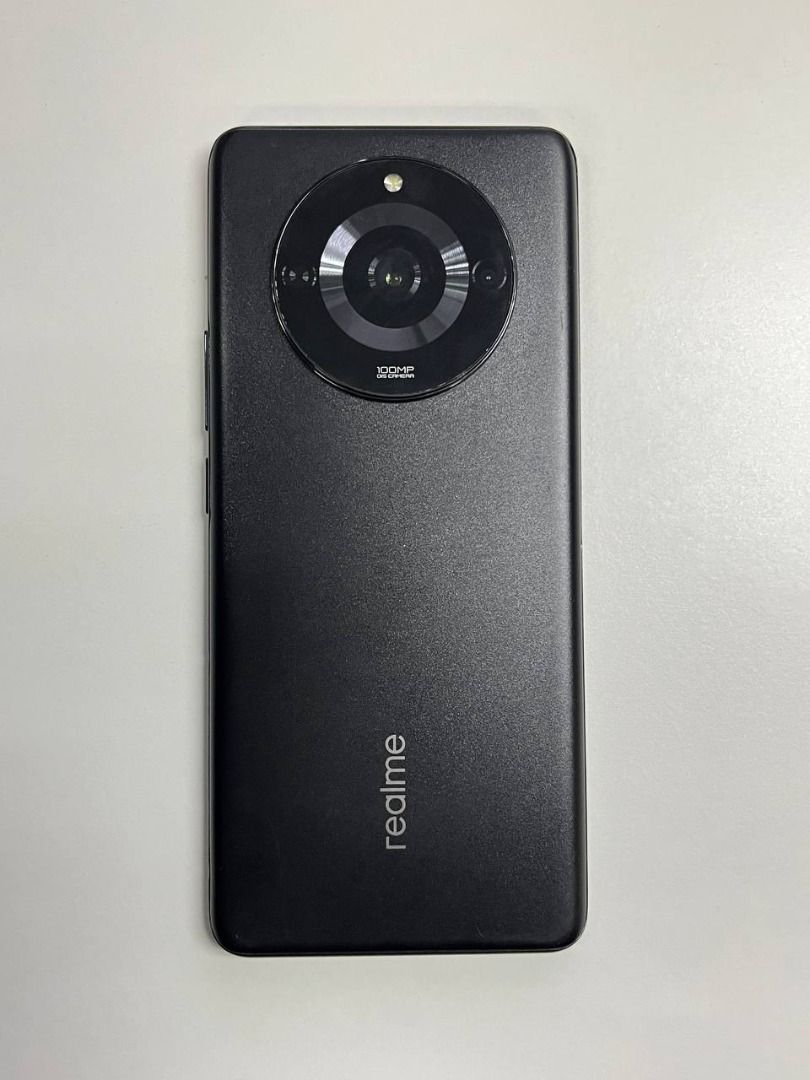 Realme 11 Pro 5G (Astro Black) (Category: Realme) located in Makati City. Submitted by dwightretu26116 (Listing ID 1372550131, Image 2). Description: Specs: ➤ Realme UI 6.0 ➤ MediaTek Dimensity 7050 ➤ 12+12Gb RAM ➤ 512Gb ROM ➤ 5000mAh Battery ➤ 120Hz Curved AMOLED Display ➤ 100MP MAIN CAMERA (OIS | 2X IN-SENSOR ZOOM) ➤ 16MP SELFIE CAMERA Comes with ➤ Original Box ➤ 67W(MAX) SUPERVOOC Charger ➤ Phone Case ➤ Xiaomi Type-c Earphone Official Retail P