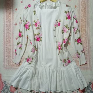 (Kategori: ) berada di . Dikirim oleh fleurybloom.id (ID iklan 1372537724, Gambar 1). Deskripsi: .