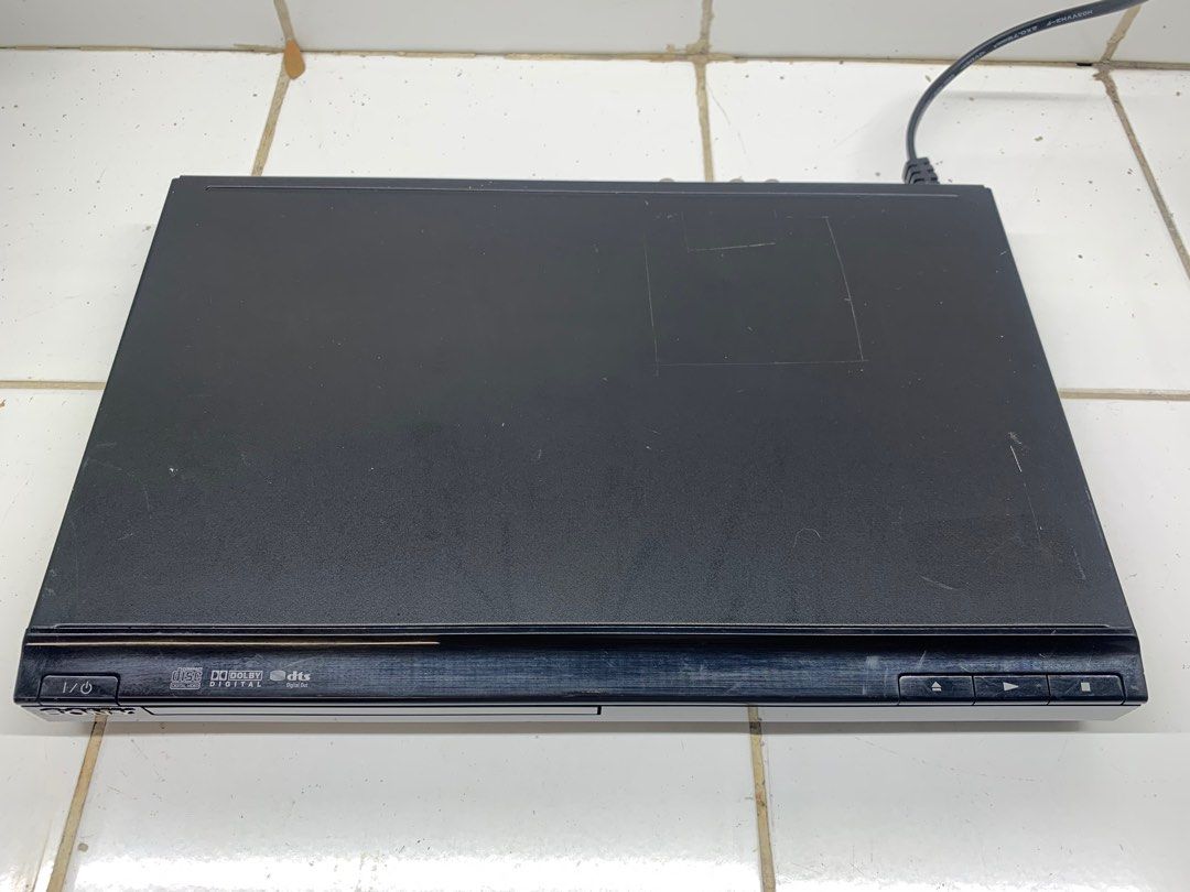 Sony DVD Video Player CD/DVD Model DVP-SR200P with Remote (Category: Blu-Ray & Media Players) located in Paranaque City. Submitted by seb_trading (Listing ID 1372609694, Image 2). Description: plays dvd movie, dvd video, dvdr/rw, audio cd, cd-mp3 etc. 220volt analog output only digital audio component video including remote control last price Paranaque area.
