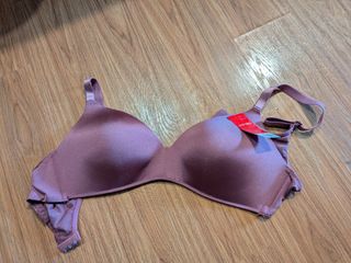(Category: ) located in . Submitted by glassskins (Listing ID 1372475319, Image 1). Description: .