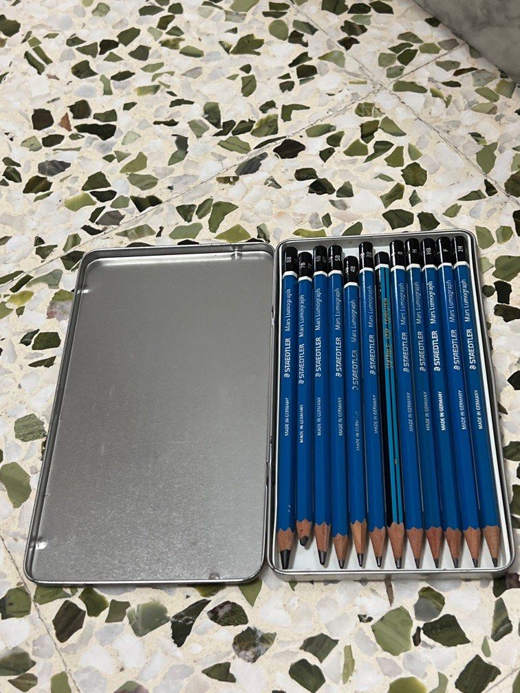 Staedtler pencils (Category: Stationery & School Supplies) located in Singapore. Submitted by eldoradosky (Listing ID 1372574589, Image 1). Description: Missing 2B.