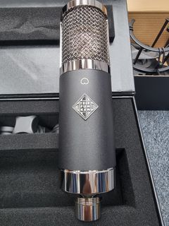 (Category: ) located in . Submitted by audiobridgee-shop (Listing ID 1371754237, Image 1). Description: .