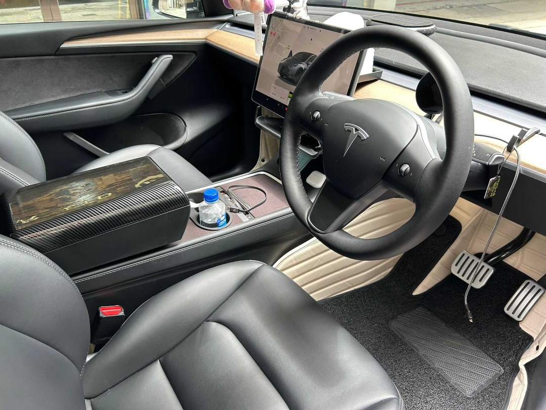 Tesla MODEL Y SR Auto62863174257793114