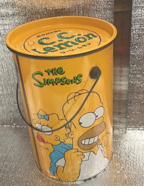 The Simpsons Retro Tin Can (Category: Vintage Collectibles) located in Los Banos. Submitted by princessbotique (Listing ID 1372485555, Image 1). Description: The Simpsons Retro Tin Can Suntory C. C. Lemon 27 cm Only Php 500 Preloved As is WYSIWYG See pix for price and details First come First Serve Please add shipping fee From Los Banos Laguna Meetups per arrangement MOP GCash first to pay basis No reservations No COD No checkout PM MY PAGE if in