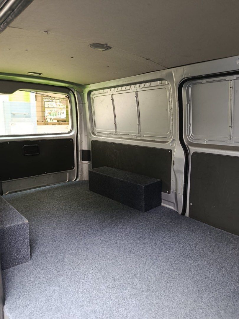 TOYOTA HIACE MANUAL VAN RENTAL62872685582083111