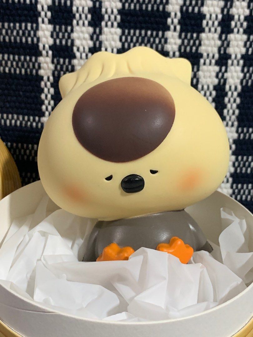 URDU Bunmiebun Series 1 Chiu Chao Dumpling (Category: Designer & Blind Box Toys) located in Manila. Submitted by ejelo24 (Listing ID 1372655948, Image 3). Description: Stress ball URDU Bunmiebun Series 1 Chiu Chao Dumpling RFS: got preferred character .