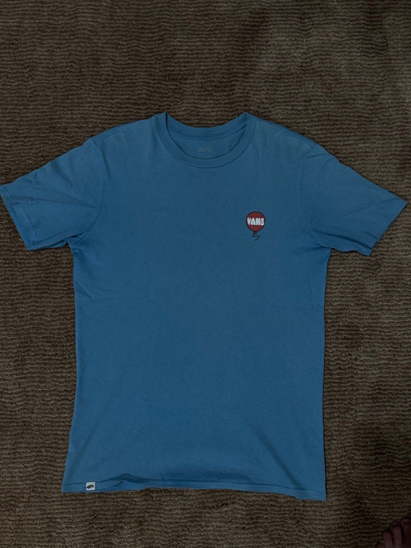 Vans (Category: Tshirts & Polo Shirts) located in Pekan. Submitted by arifffakhri (Listing ID 1372640106, Image 3). Description: Pit19/28 Conditon 9/10.
