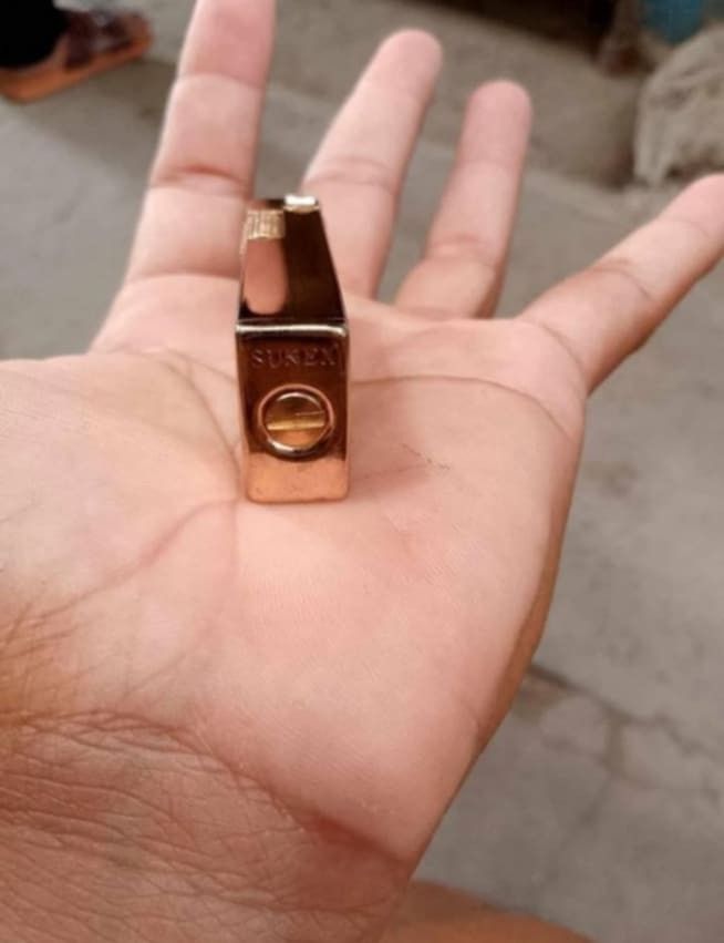 VINTAGE SUNEX LIGHTER (Category: Everything Else Others) located in Caloocan City. Submitted by batchara (Listing ID 1372601073, Image 3). Description: VINTAGE SUNEX LIGHTER GOLD TONE.. WORKING BUT NO GAS.. 1000only MopGcash sf is shoulder of buyer 🙂.