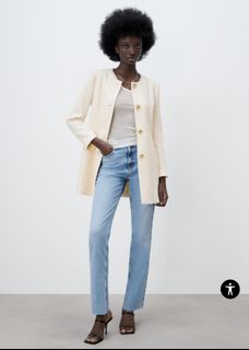 (Category: ) located in . Submitted by clothingchic (Listing ID 1372485159, Image 1). Description: .