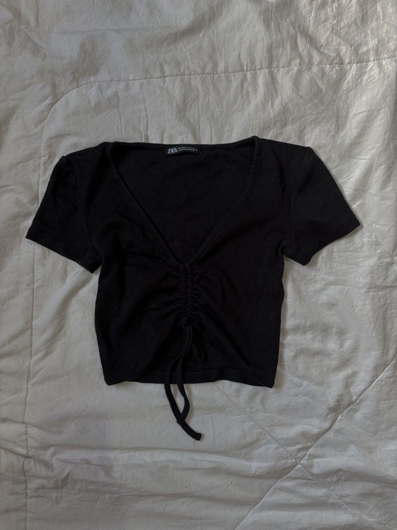 zara ruched top (Category: Blouses) located in San Antonio. Submitted by lostnfoundph (Listing ID 1372502797, Image 1). Description: fits xs-s.