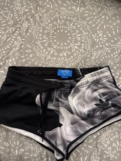 (Category: ) located in . Submitted by scent (Listing ID 1375955966, Image 1). Description: .