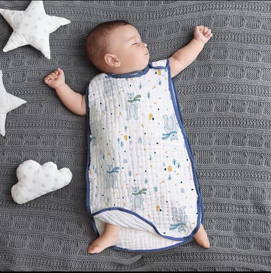 Baby Sleeping Bag, Winter Bear Design, wearable blanket (Category: Babies & Kids Fashion) located in Singapore. Submitted by floralgifts22 (Listing ID 1376018174, Image 1). Description: .
