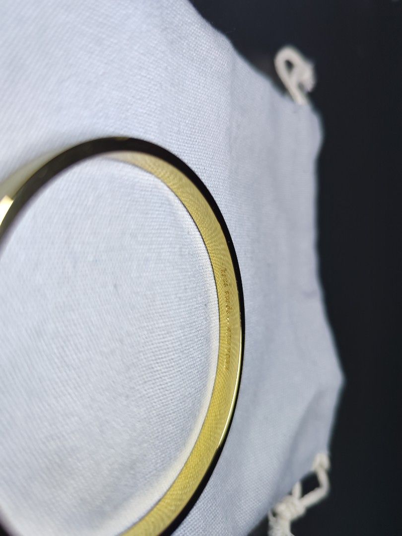 Bangle (Category: Bracelets) located in Singapore. Submitted by allthings008 (Listing ID 1375893294, Image 3). Description: Bidded from Tik Tok live streamer. But too big for Daughter. No Box Authentic Kate Spade With dust bag Free Courier #bangle #bracelet # kate spade.