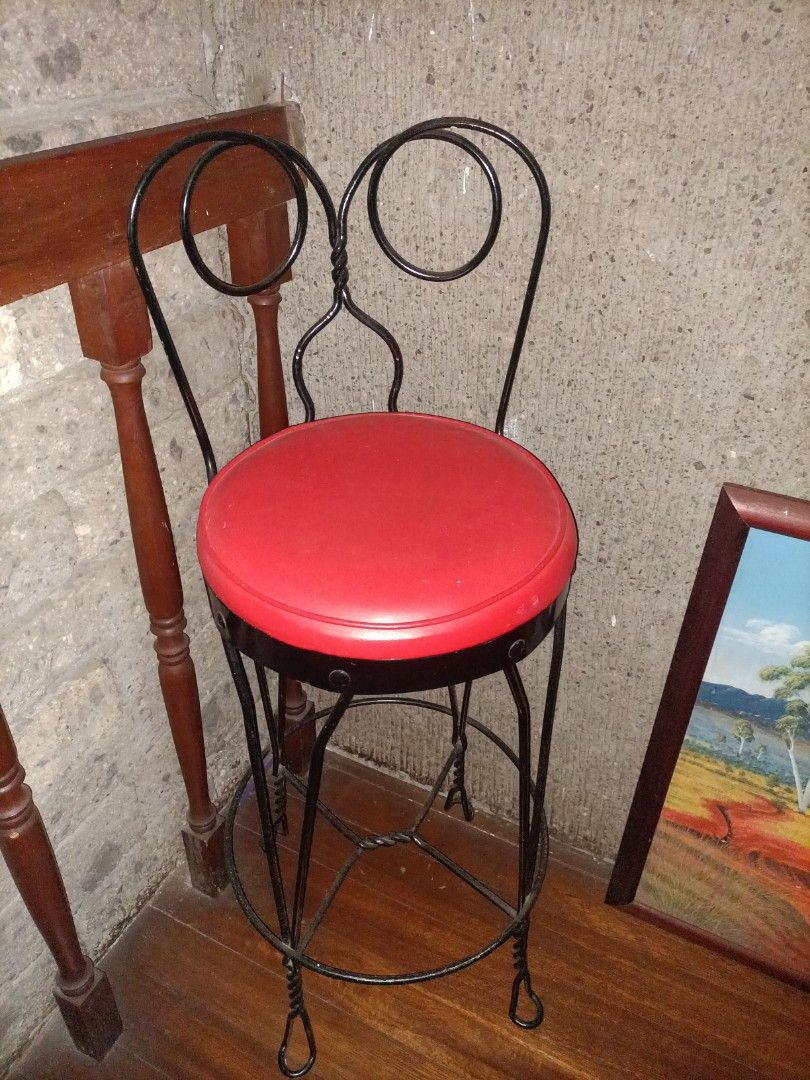 Batibot high chair (Category: Chairs) located in Paranaque City. Submitted by nice.ones (Listing ID 1376006745, Image 1). Description: Super cute batibot high chair. 📌 Better Living Subdivision Paranaque 🚘 lalamove or transportify at buyers expense.