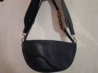 (Kategori: ) berada di . Dikirim oleh meganmsr (ID iklan 1373686820, Gambar 1). Deskripsi: .
