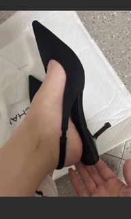(Category: ) located in . Submitted by jammieeeee0 (Listing ID 1375861184, Image 1). Description: .