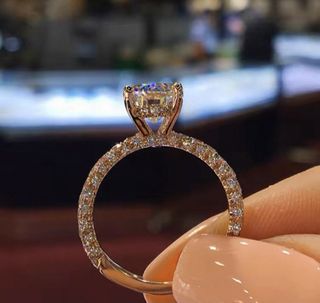 (Category: ) located in . Submitted by shopaholic-anonymous (Listing ID 1375937904, Image 1). Description: .