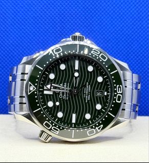(Category: ) located in . Submitted by cwxwatches (Listing ID 1375859070, Image 1). Description: .