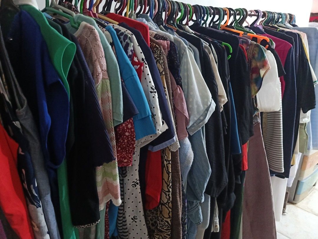 Bundle Tops, Bottoms, Dresses (50pcs) (Category: Blouses) located in Angeles City. Submitted by ejhere (Listing ID 1375898418, Image 3). Description: Score HUGE savings on pre-loved clothing! Perfect for starting or stocking your ukay-ukay business. Grab this amazing deal now! Kindly read below details before you make an inquiry or offer. Thank you!😊 BUNDLE QTY: (50pcs) Bundle A - Mixed 40 Tops and 10 Bottoms Bundle B - Mixed 38 Tops and 12 Dres