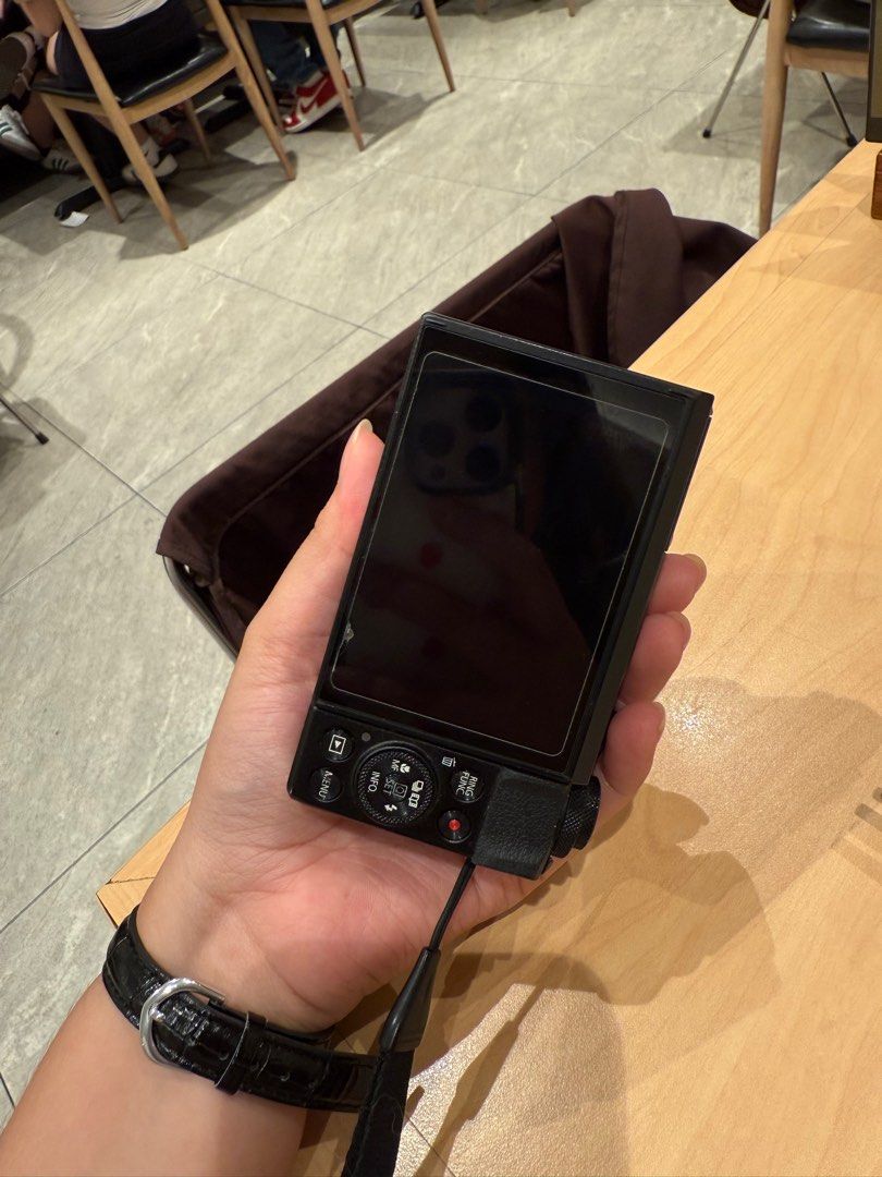 Canon G7X Mark II (Category: Cameras) located in San Pablo. Submitted by notkendall_ (Listing ID 1375869427, Image 3). Description: .