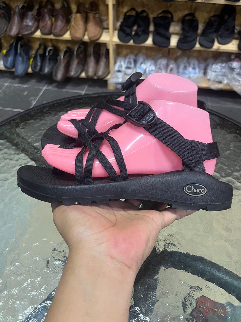 Chaco (Category: Flipflops and Slides) located in Kuala Lumpur. Submitted by sahalisahkeri (Listing ID 1375964655, Image 3). Description: Berminat roro . Detail tengok pada gambar . Best offer.