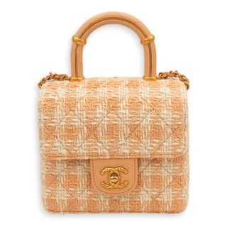 (Category: ) located in . Submitted by luxlexicon (Listing ID 1334814096, Image 1). Description: .