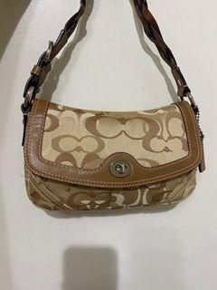 由 mrs.ruru (刊登 ID 1375954831，圖片 1) 提交，位於 的 (類別：)，說明：。