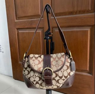 (Kategori: ) berada di . Dikirim oleh declutteringlemariku (ID iklan 1375925099, Gambar 1). Deskripsi: .