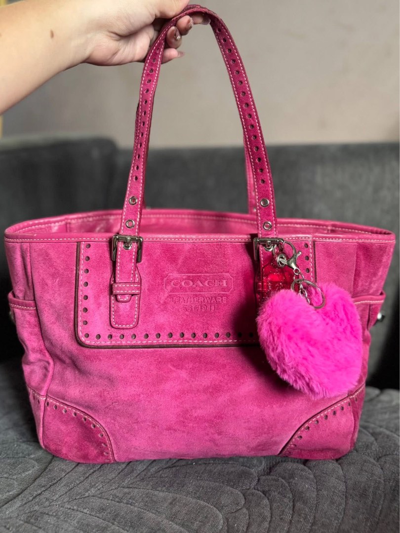 Coach vintage pink fusia, Fesyen Wanita, Tas & Dompet di Carousell