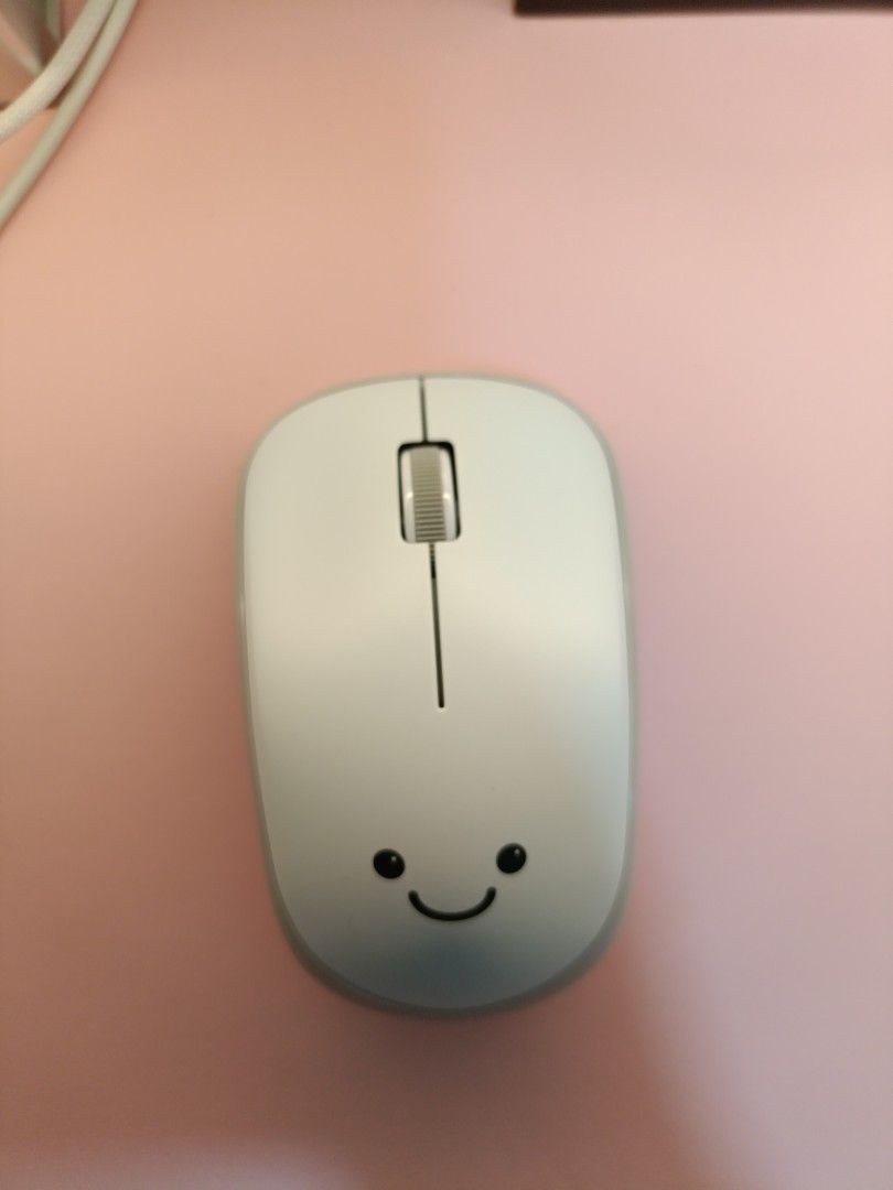 ELECOM 2.4G Wireless Portable Mobile Smiley-Face Mouse628630850524171116