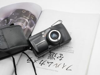 (Category: ) located in . Submitted by cameraassembly (Listing ID 1375968015, Image 1). Description: .