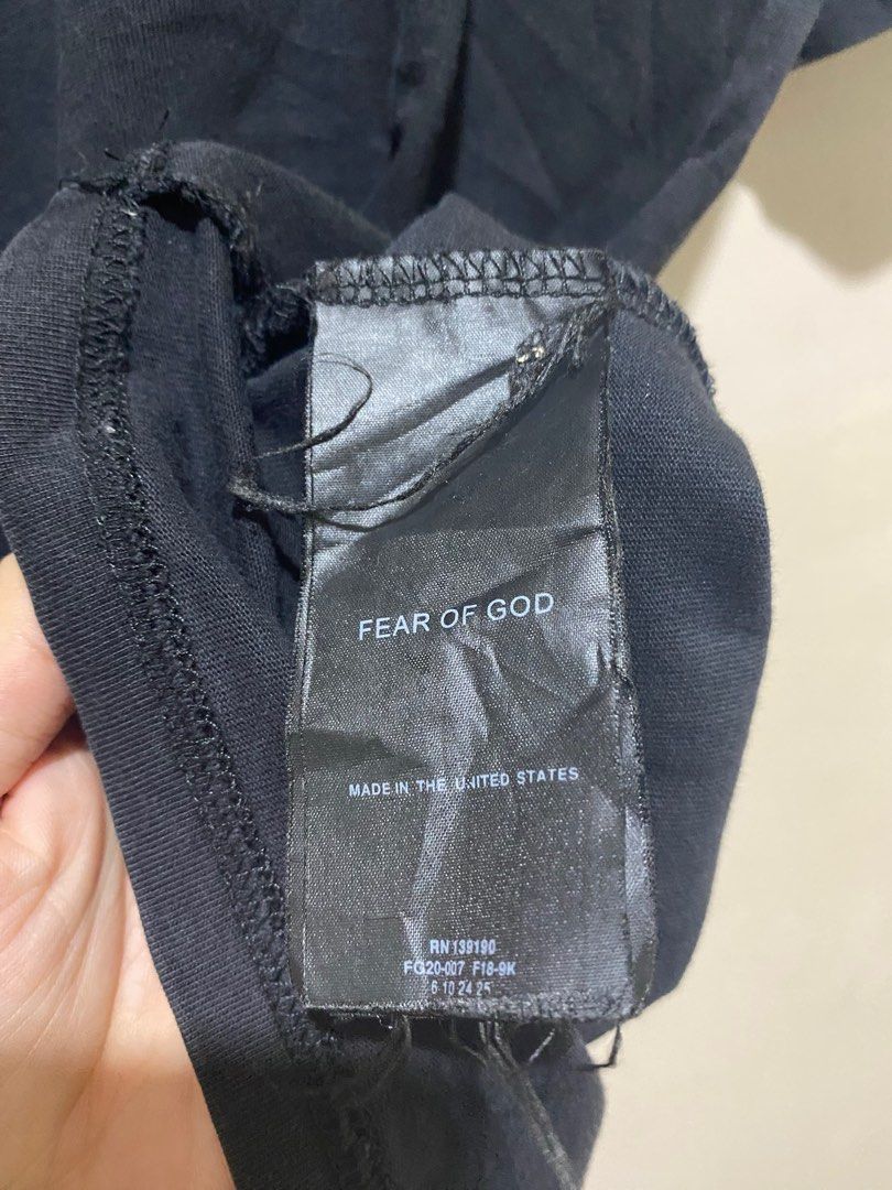 fog (Category: Tshirts & Polo Shirts ) located in Antipolo. Submitted by lukedd (Listing ID 1375884857, Image 3). Description: Fear of god plain black 22x27 complete tags no issue.