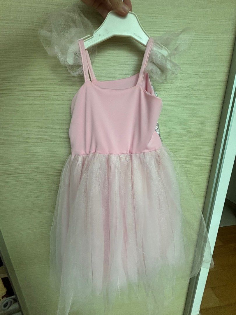 Great Pretenders Girls Sequin Tutu Dress Size 5-6 (Category: Babies & Kids Fashion) located in Singapore. Submitted by momoline (Listing ID 1375919985, Image 2). Description: .