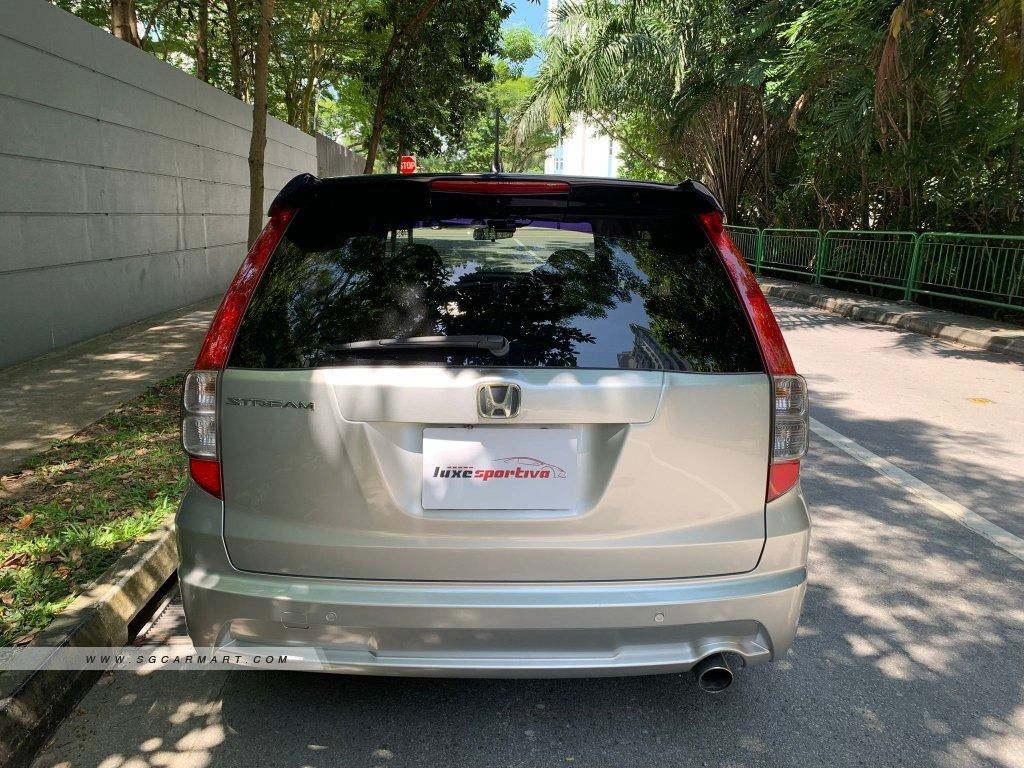 Honda Stream 1.8 (A)62885347795329113