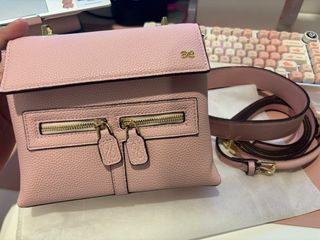 (Category: ) located in . Submitted by yummyfinds (Listing ID 1375968278, Image 1). Description: .