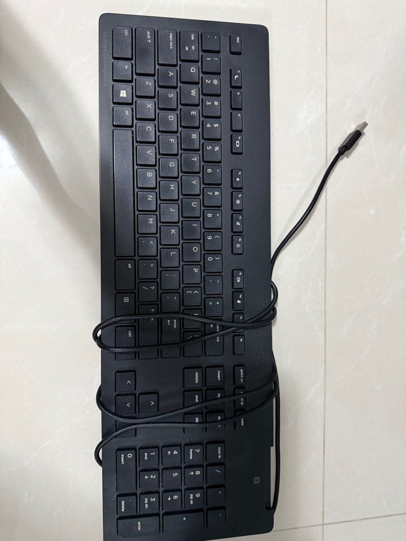 HP Keyboard (Category: Computer Keyboard) located in Singapore. Submitted by hhhtt99 (Listing ID 1375908744, Image 1). Description: .
