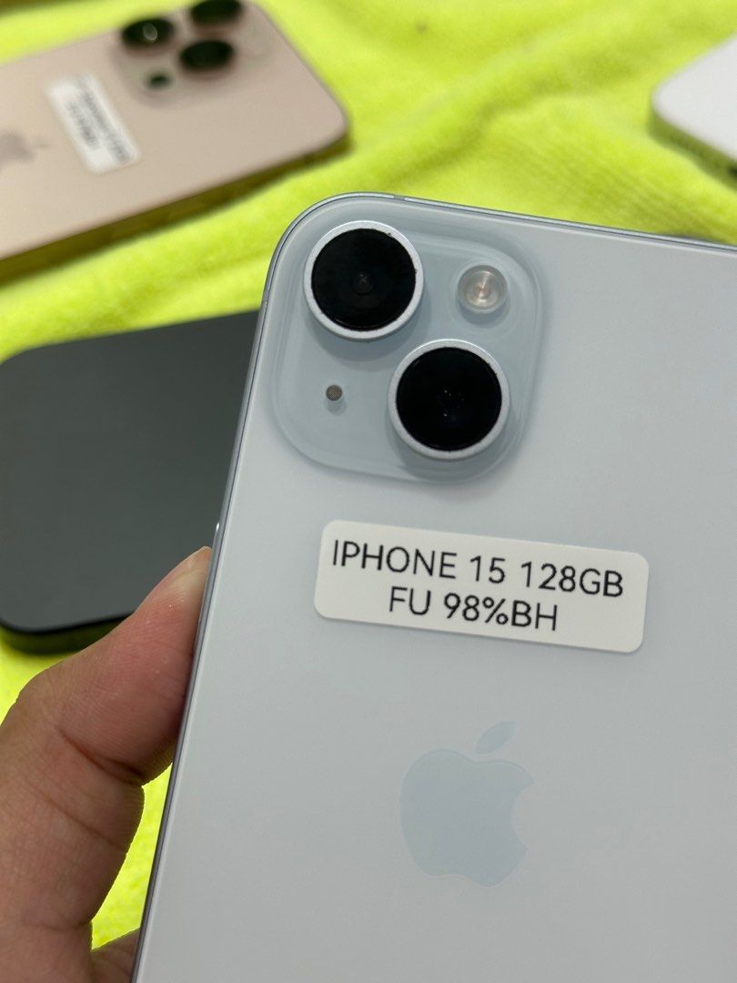 iPhone 15 128GB Factory Unlock No Issue Secondhand (Category: iPhone 15 Series) located in Pasig City. Submitted by FarAndRayShop (Listing ID 1375911988, Image 2). Description: OPEN FOR SWAP/SELLING/BUYING (RFS: Buy and Sell) Price: 32,499 iPhone 15 128GB •FACTORY UNLOCK •NO HIDDEN ISSUES •TEST TO SAWA •Authentic Phone Physical store in Greenhills Shopping Center XC-07 Stall Number Look For Rayray Or Anika NO CASH INSTALLMENT We are open also for