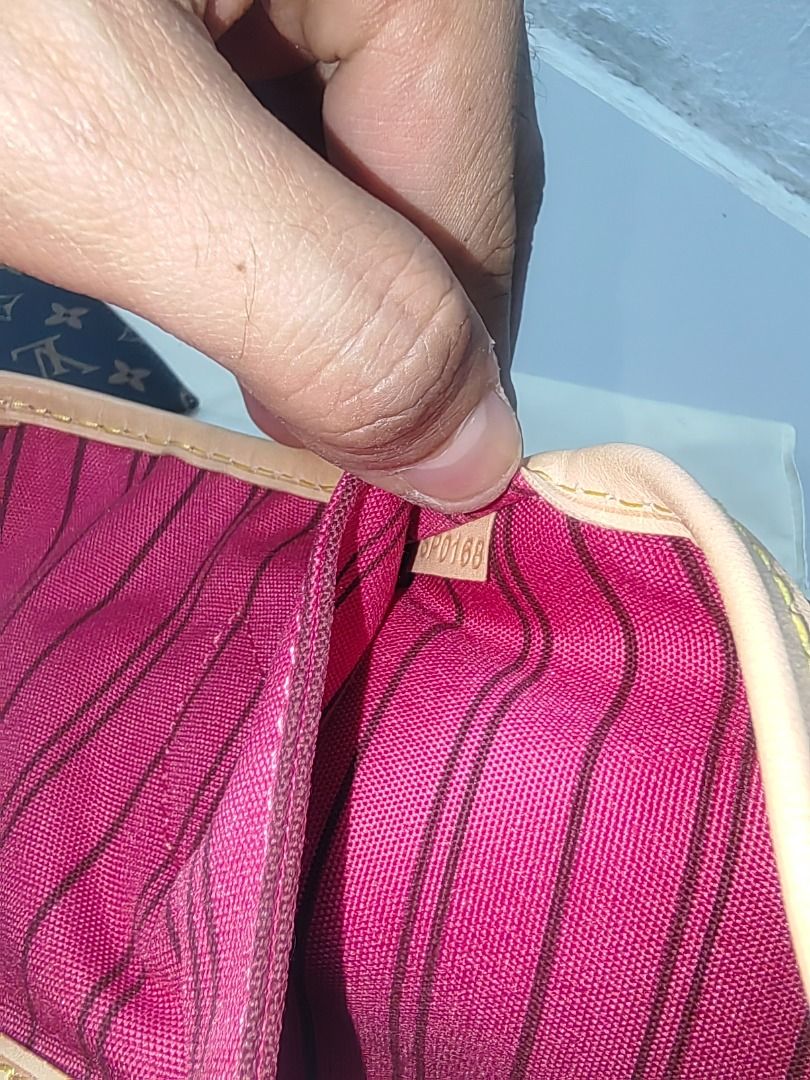 Japan Surplus Lv Neverfull floral (Category: Luxury Bags & Wallets) located in Cebu City. Submitted by erlacoleccion (Listing ID 1375976202, Image 3). Description: Japan Source quality Assurance Guaranteed Genuine leather Coded.