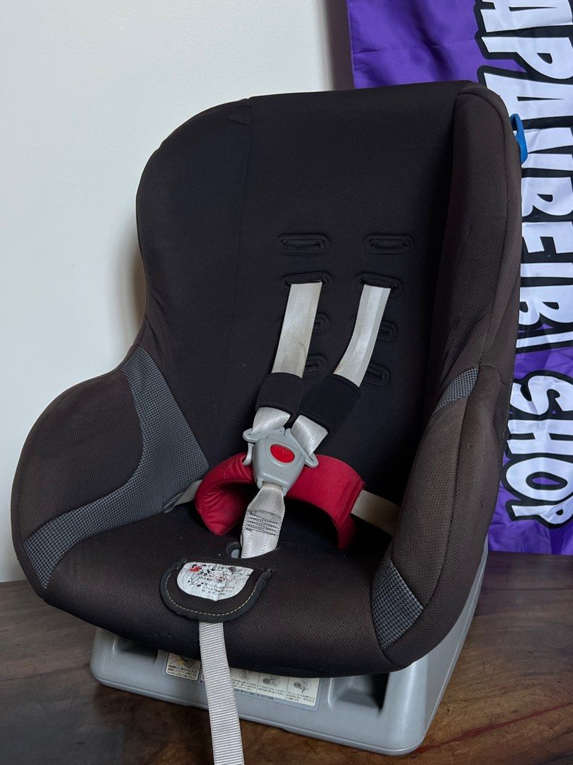 LEAMAN CAR SEAT (Category: Car Seats) located in Bacoor. Submitted by japanbeibishop (Listing ID 1375856823, Image 2). Description: CAR SEAT/ CARMATE/ CHILD CAR SEAT Brand: MUM’S CARRY-JAPAN ▫️Color: Black/Red ▫️4 positions reclining seat with infant insert ▫️5 point adjustable safety harness ▫️Front or rear facing ▫️Long usage- Suitable for newborn to 7 years of age ✅Clean,sanitized and ready to use ✅Excellent condition ▫️PRE-OWNED. Actual & det