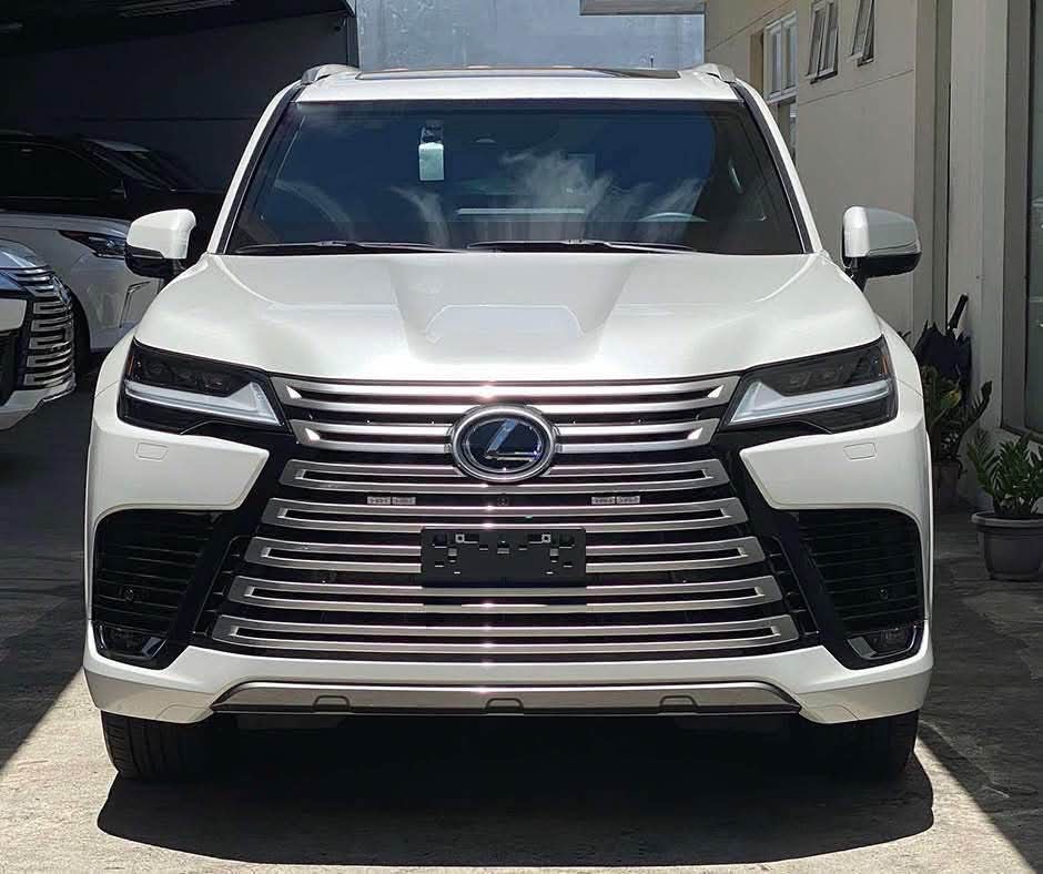 (Category: ) located in . Submitted by quality_cars (Listing ID 1376012553, Image 1). Description: .