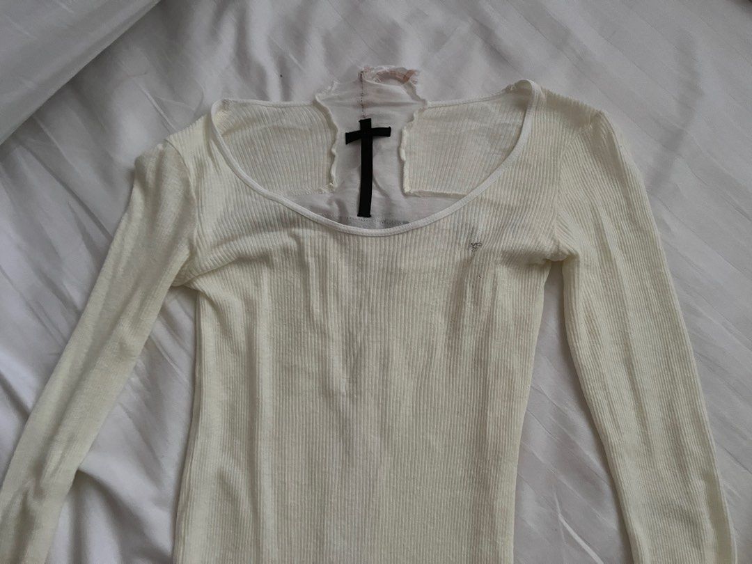 トップス LGB BACK CRROSS FEATHER lgb back cross feather sweater, Men's Fashion, Tops & Sets, Shirts