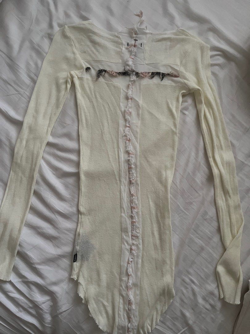 トップス LGB BACK CRROSS FEATHER lgb back cross feather sweater, Men's Fashion, Tops & Sets, Shirts